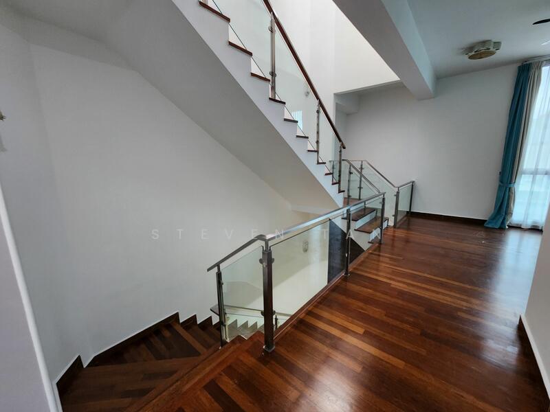 Untuk Dijual - 3-storey Terraced House at 16 Sierra