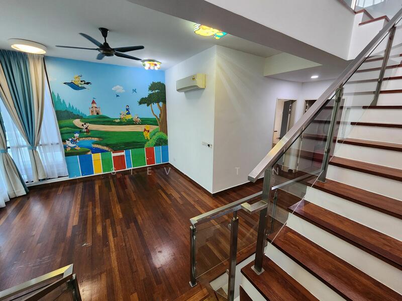 Untuk Dijual - 3-storey Terraced House at 16 Sierra