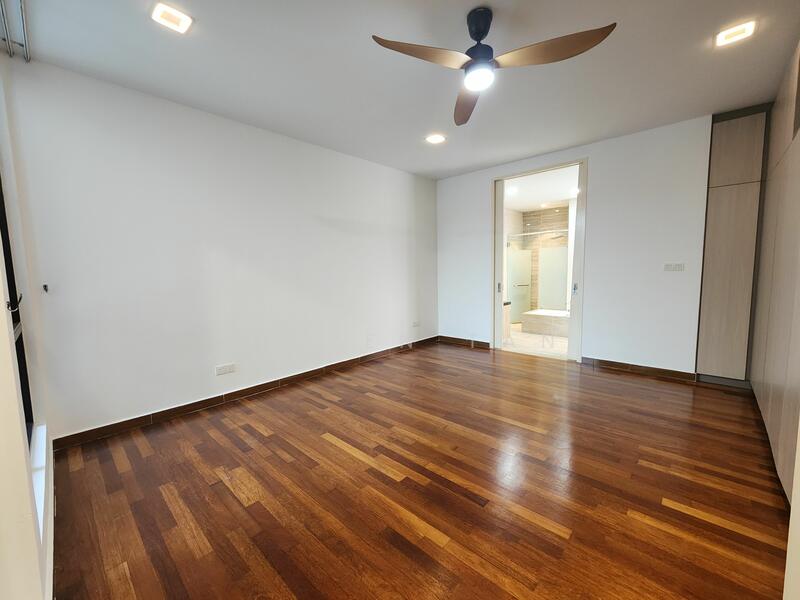 Untuk Dijual - 3-storey Terraced House at 16 Sierra