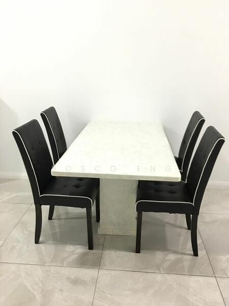 Untuk Dijual - The WaterEdge (Pinggiran Air)