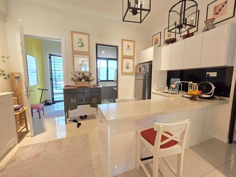 GARDEN VIEW Ground floor condominium Isle of Kamares Cyberjaya