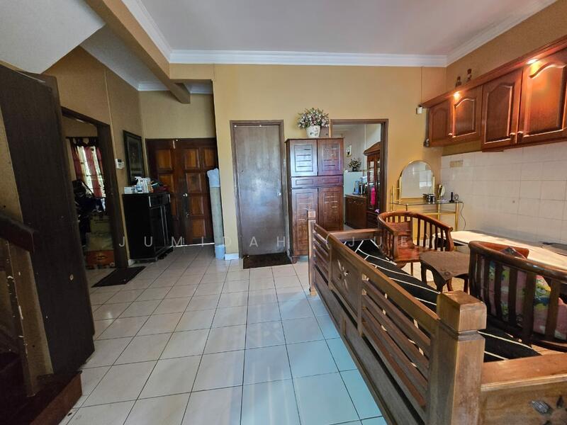 Corner Lot Double Storey House Bangi Golf Resort Bandar Baru Bangi Selangor