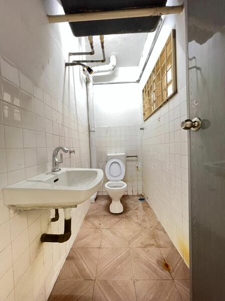 For Sale - Ground floor Townhouse at Taman Kota Laksamana