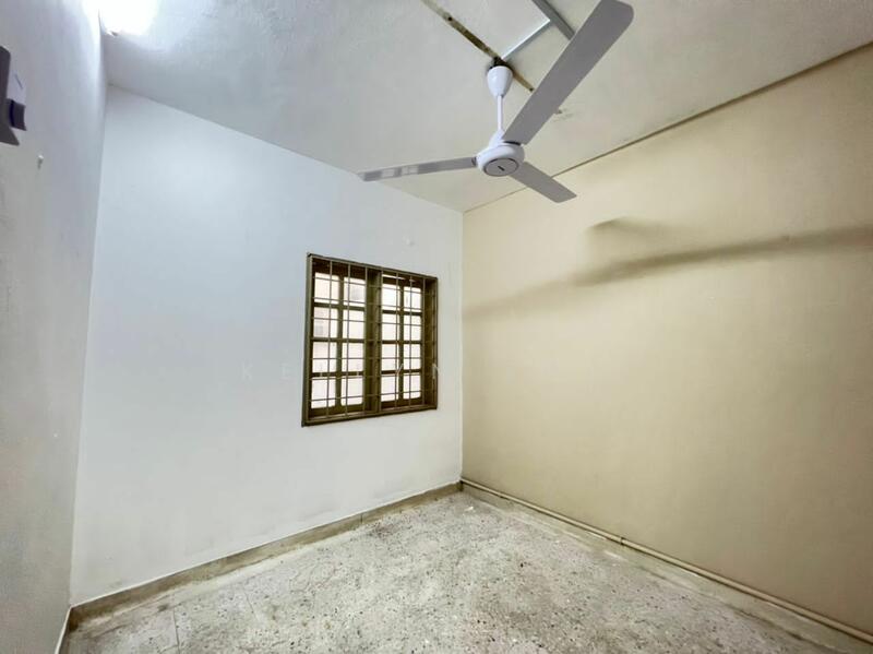 For Sale - Ground floor Townhouse at Taman Kota Laksamana