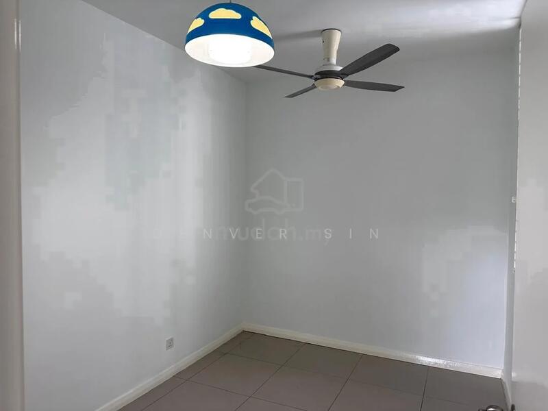 Untuk Dijual - Midfields