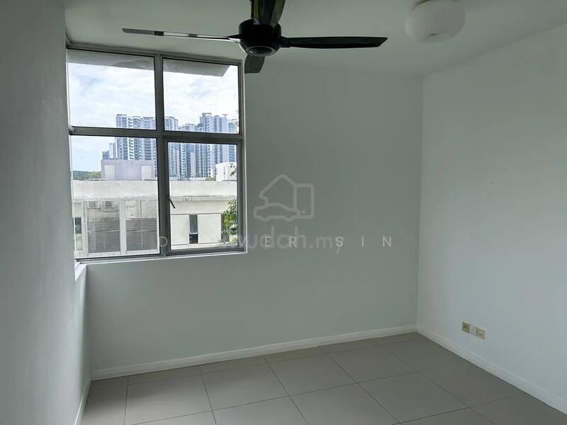 Untuk Dijual - Midfields