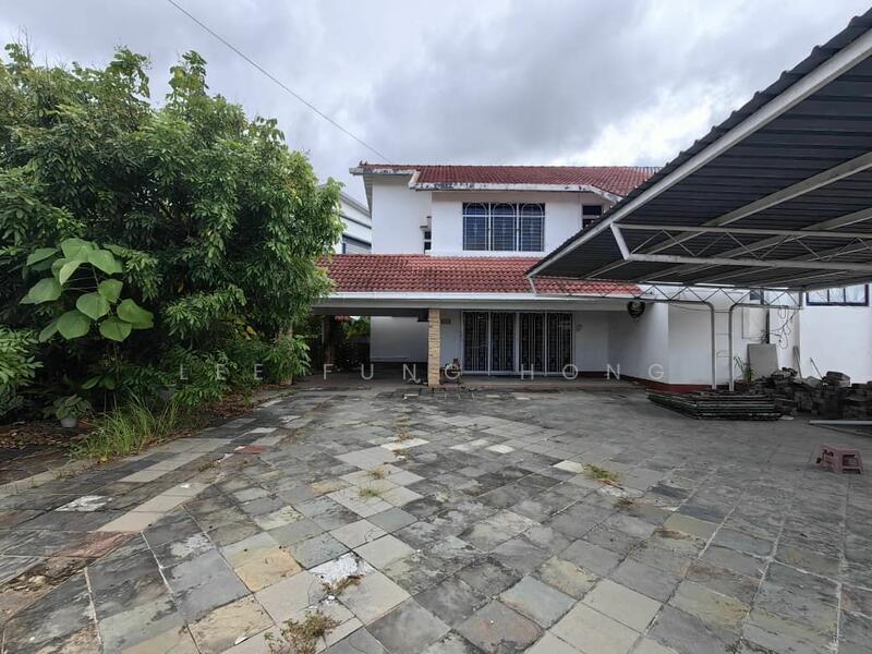 Untuk Dijual - Semi-Detached House at Taman Fraser