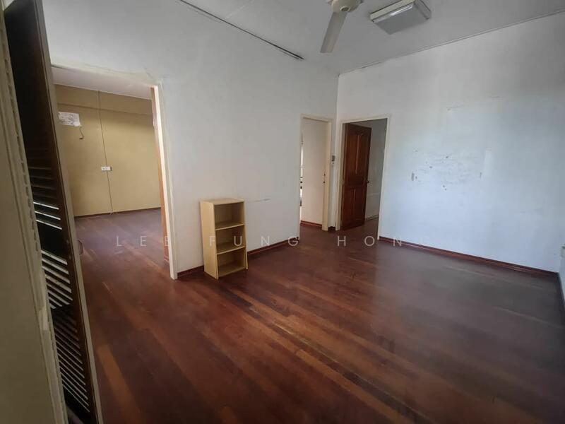 Untuk Dijual - Semi-Detached House at Taman Fraser