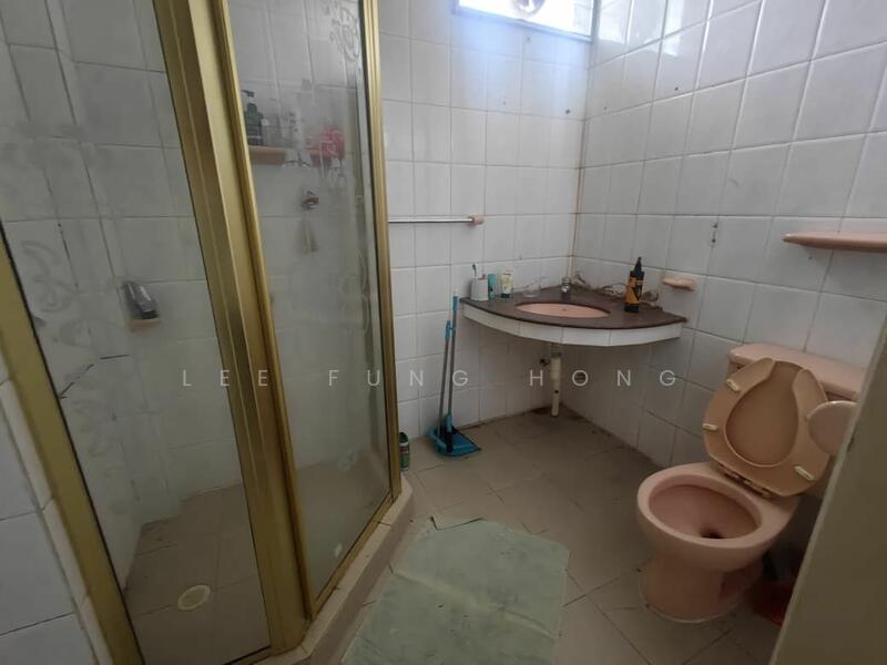 Untuk Dijual - Semi-Detached House at Taman Fraser