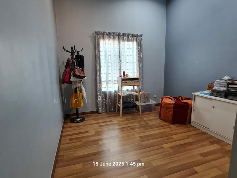 For Rent - Taman Bukit Serdang Seksyen 5