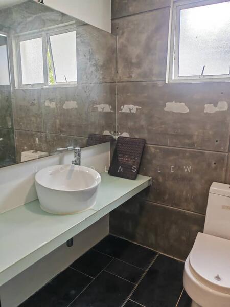 For Rent - Taman Bukit Serdang Seksyen 5