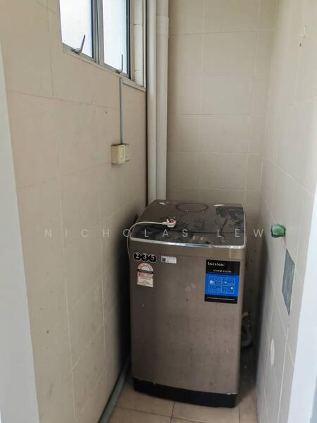 For Rent - Taman Bukit Serdang Seksyen 5