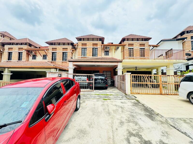 Untuk Dijual - RENOVATED Double Storey Terrace Bandar Nusa Rhu Shah Alam