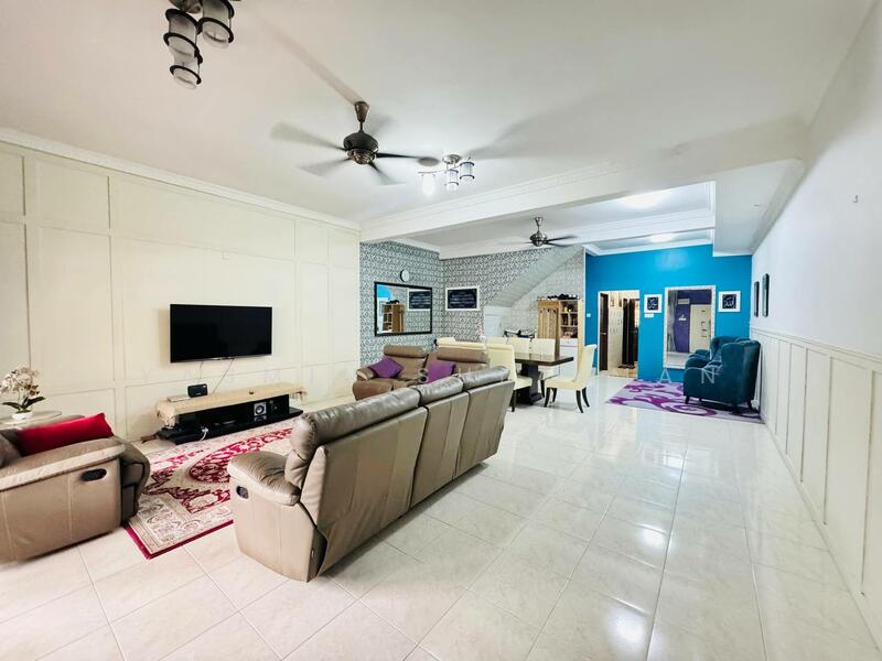 Untuk Dijual - RENOVATED Double Storey Terrace Bandar Nusa Rhu Shah Alam