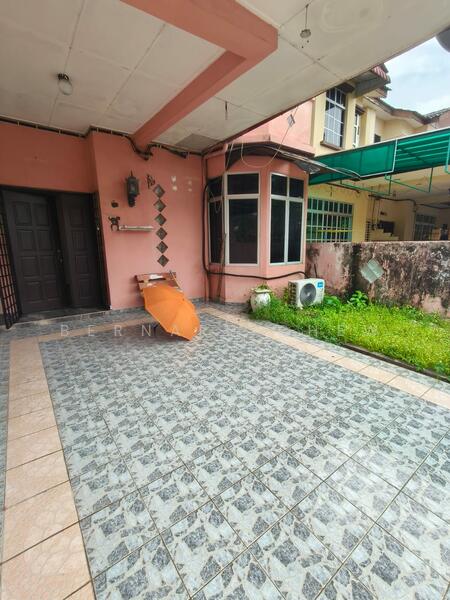 Untuk Dijual - Double Terrace House Sale at Batu Maung