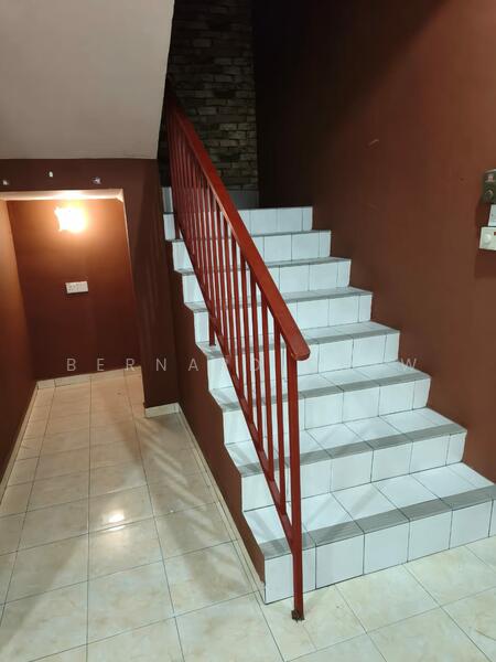 Untuk Dijual - Double Terrace House Sale at Batu Maung