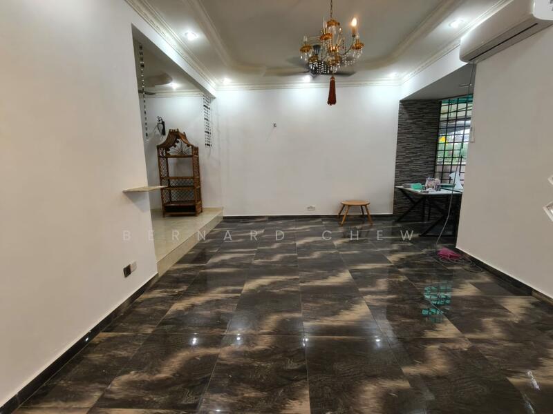 Untuk Dijual - Double Terrace House Sale at Batu Maung