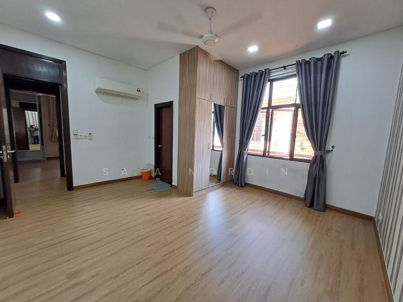 2-storey Terraced House for Sale in Bukit Jelutong (Shah Alam) - Sa'a Nordin - PropertyGuru.com.my