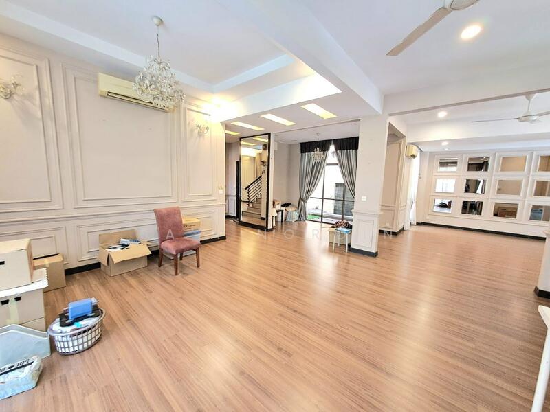 2-storey Terraced House for Sale in Bukit Jelutong (Shah Alam) - Sa'a Nordin - PropertyGuru.com.my