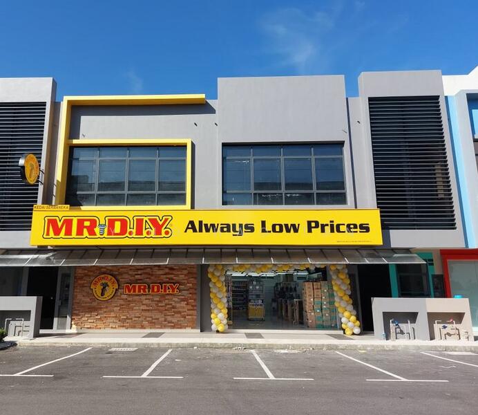 For Rent - [ Hot Zone ] Ground Floor Shop , main road