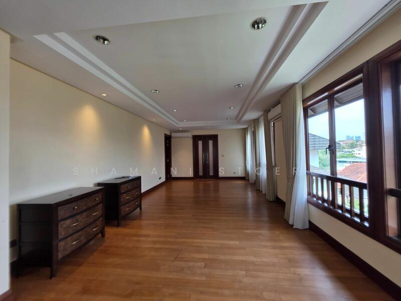 For Sale - Bungalow at Taman Duta