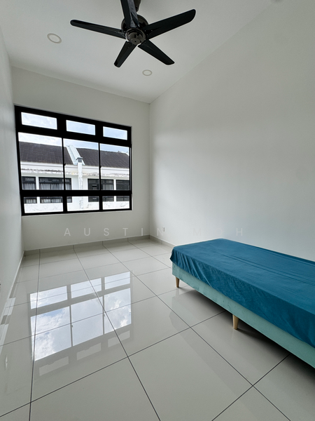 For Rent - 2-storey Terrace House at Eco Summer