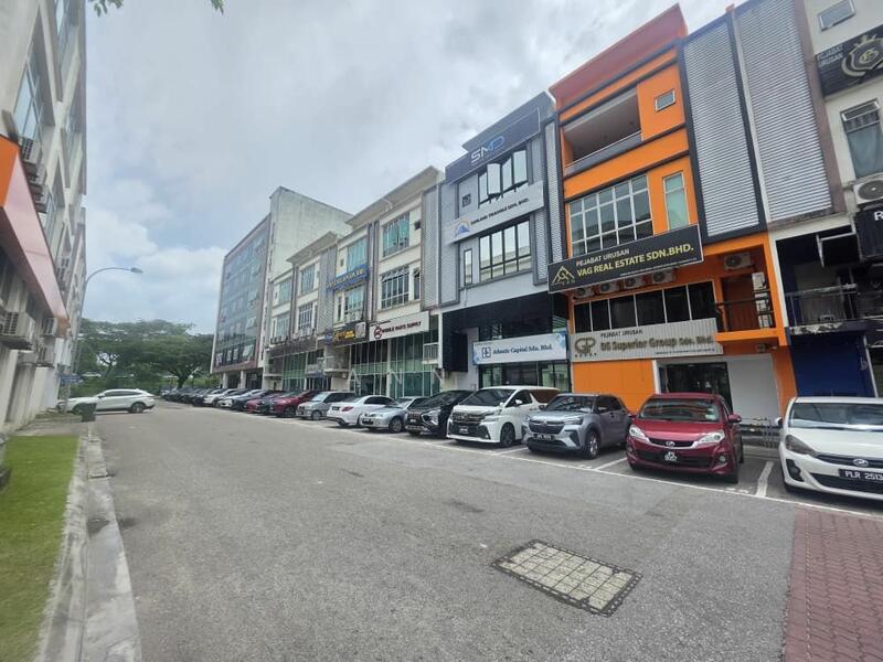 For Sale - Danga Utama Danga Utama Commercial Centre (ROI 4.3%) 3 Storey Shoplot Danga Utama
