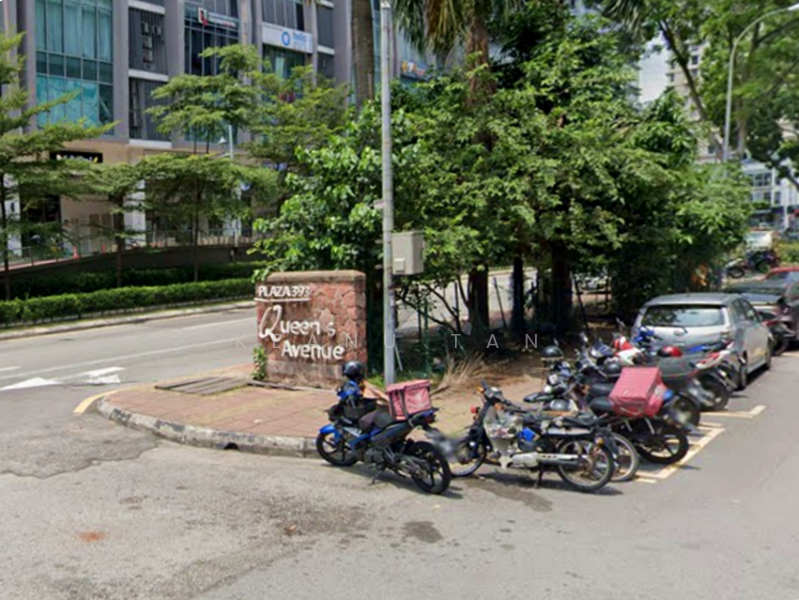 For Rent - Queen's Avenue