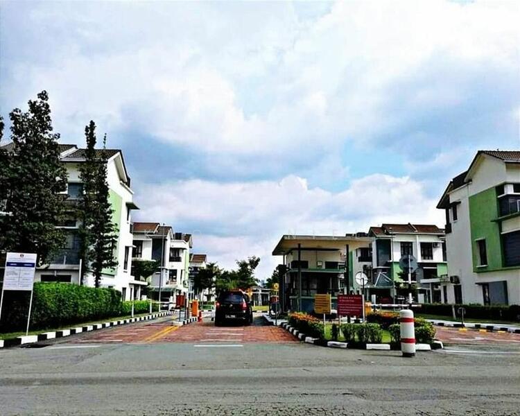 For Sale - Townhouse at Taman Tasik Puchong