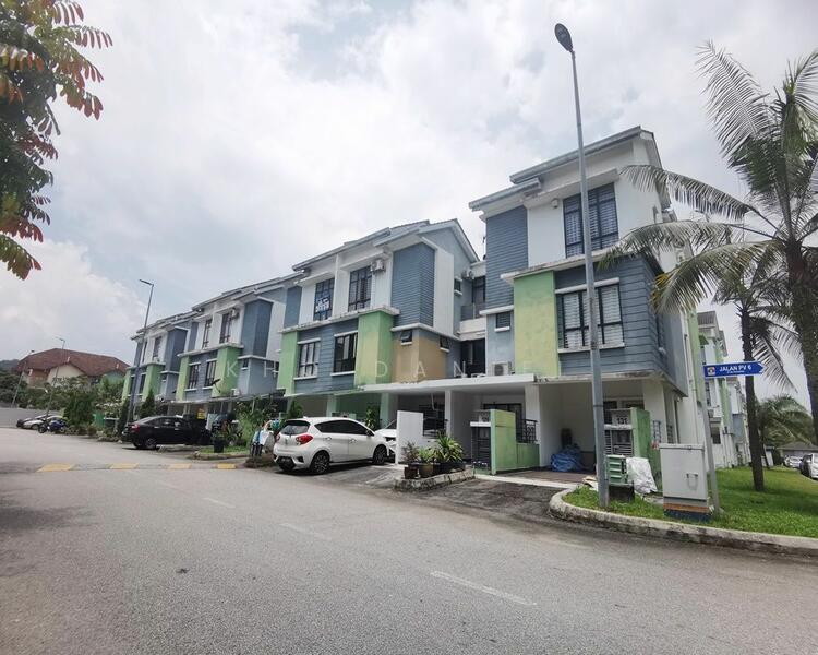 For Sale - Townhouse at Taman Tasik Puchong