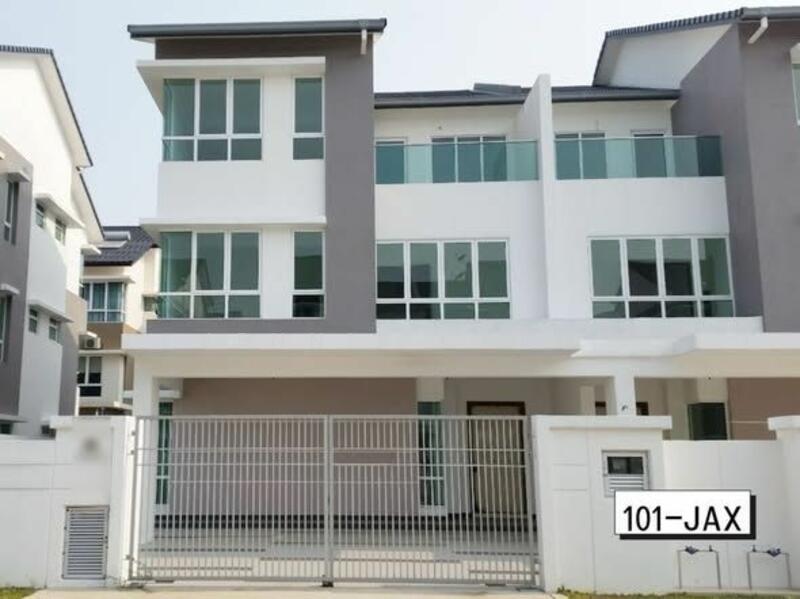 Untuk Dijual - Semi-Detached House at Ambang Botanic 2