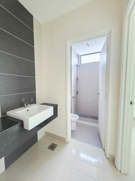 Untuk Dijual - Promenade @ Taman Ungku Tun Aminah