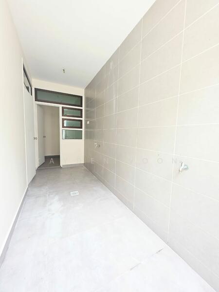 Untuk Dijual - Promenade @ Taman Ungku Tun Aminah