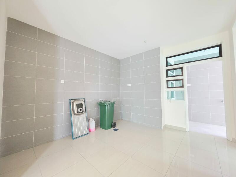 Untuk Dijual - Promenade @ Taman Ungku Tun Aminah