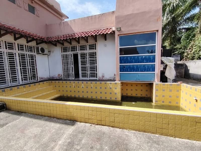 Semi-Detached House for Sale in Taman Santalia Indah (Batu Pahat) - Tay WC - Exterior - PropertyGuru.com.my