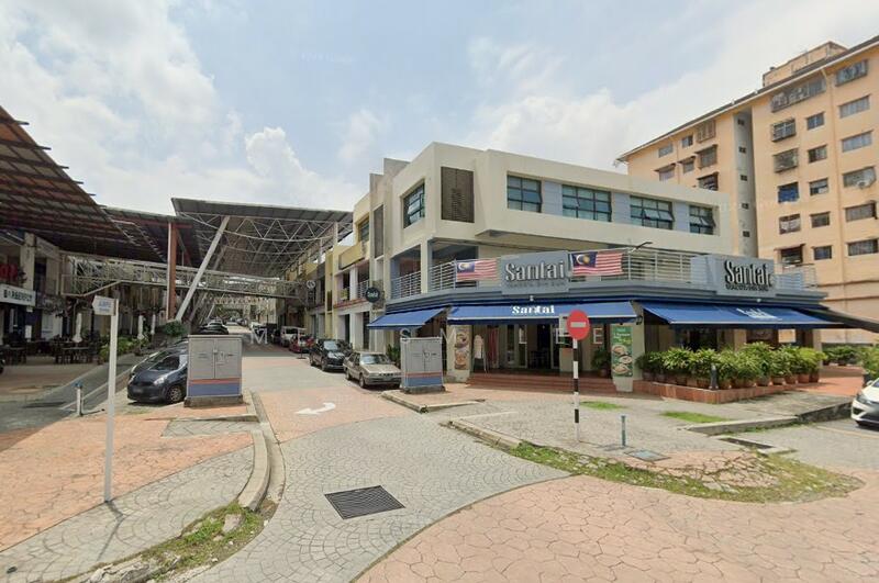 Putra Walk, Seri Kembangan