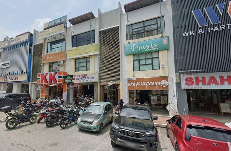Putra Walk, Seri Kembangan