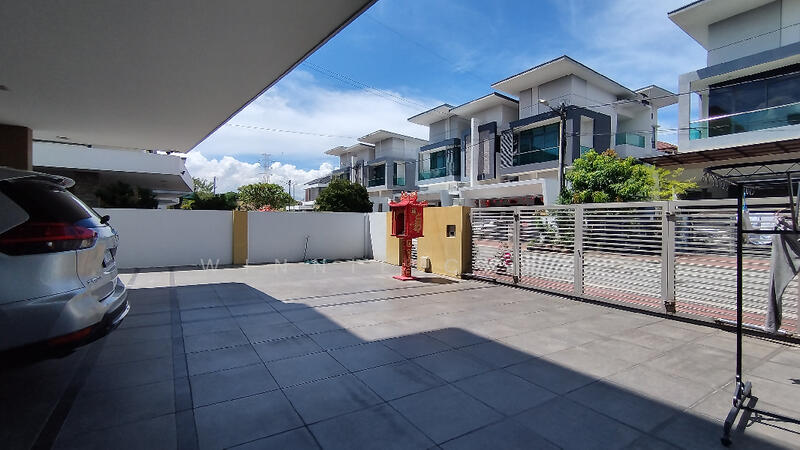 For Sale - Taman Lapangan Hartamas