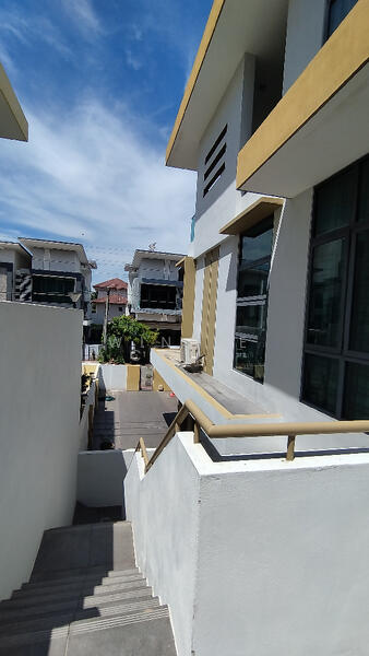 For Sale - Taman Lapangan Hartamas