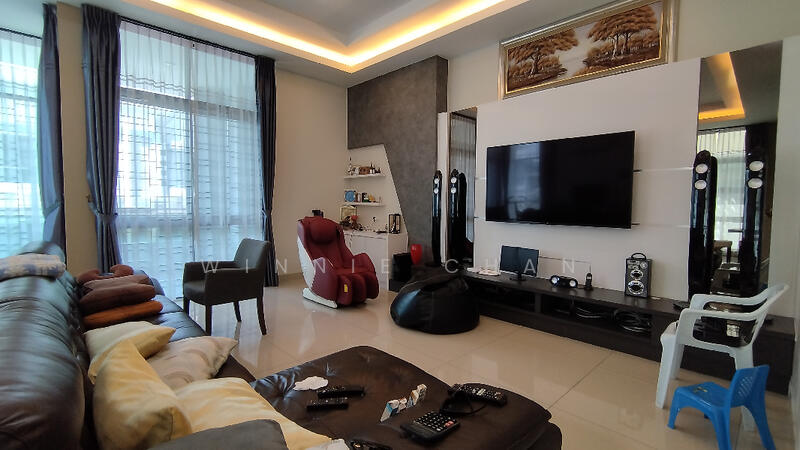 For Sale - Taman Lapangan Hartamas