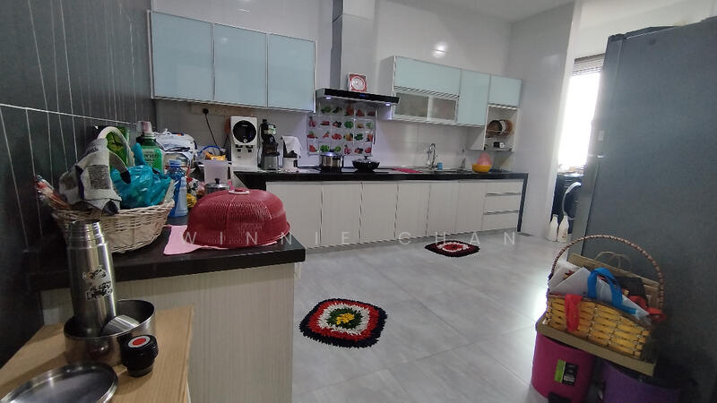 For Sale - Taman Lapangan Hartamas