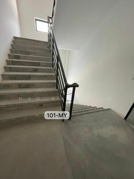 For Sale - Jenjarom Banting Selangor (ETP KIIP Jenjarom) CORNER Cluster Semi-D Factory FREEHOLD