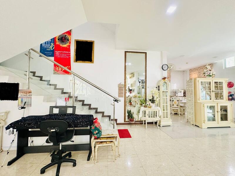 For Sale - Villa Laman Cahaya