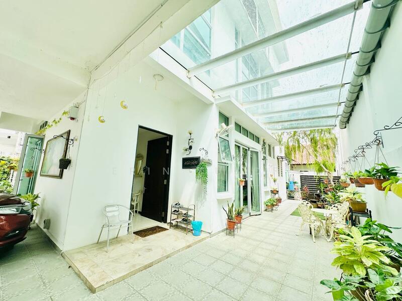 For Sale - Villa Laman Cahaya