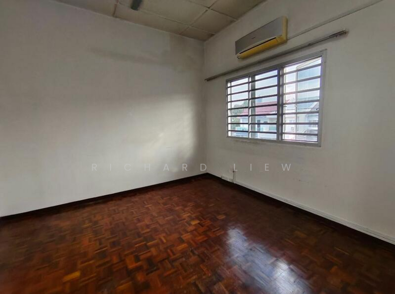 Untuk Dijual - 2-storey Terrace House at SS23