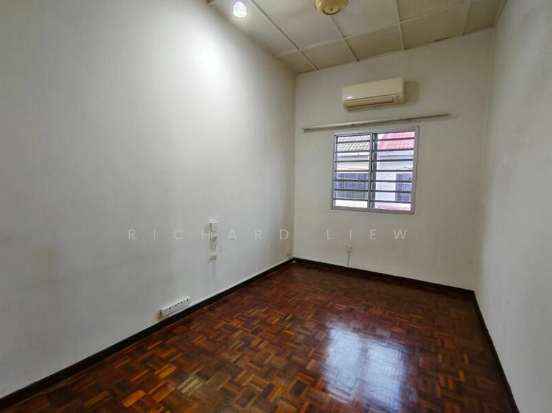 Untuk Dijual - 2-storey Terrace House at SS23