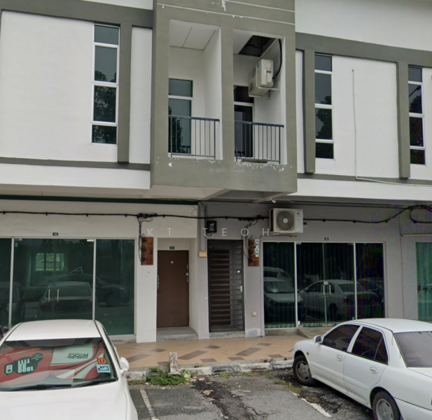 Untuk Dijual - Below Market Value; 2 Sty Mid Shop Office @ Gerbang Maju Rapat