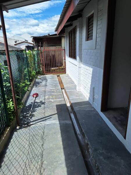 For Rent - 1-storey Terraced House at SS8