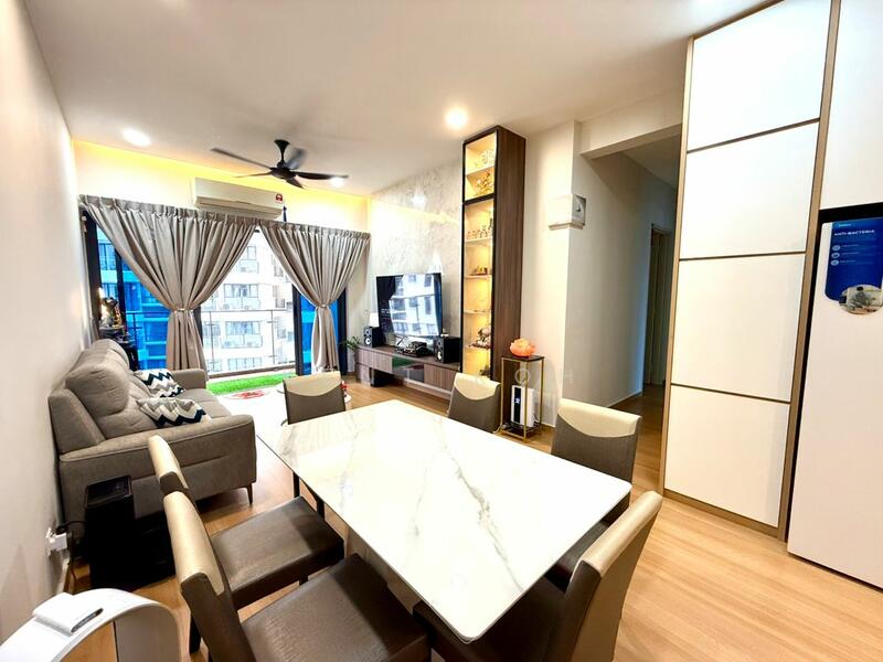 For Sale - Bay Point @ Country Garden Danga Bay