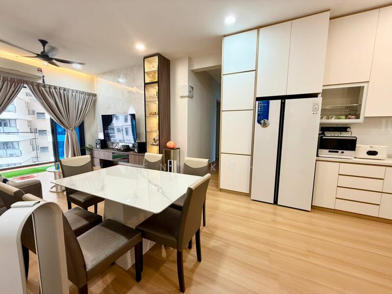 For Sale - Bay Point @ Country Garden Danga Bay